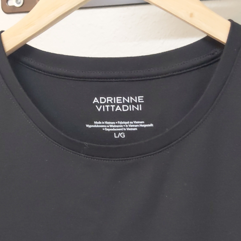 Adrienne Vittadini Black Short Sleeve Crewneck Top - Picture 4 of 7